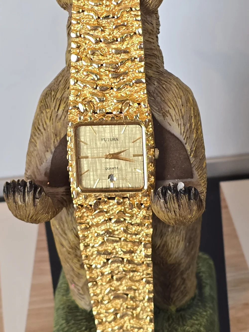 FUTURA Gold Textured Square Women's Quartz Watch